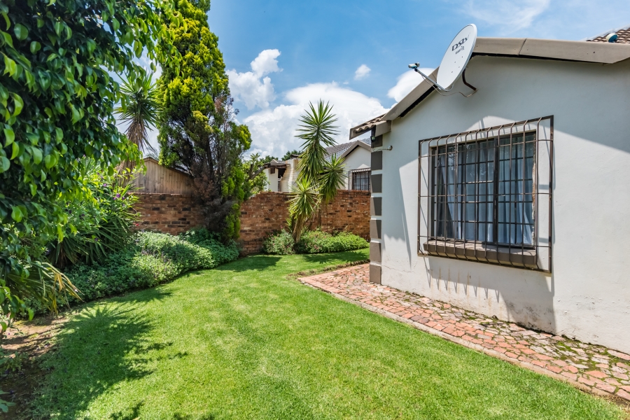 2 Bedroom Property for Sale in Willowbrook Gauteng