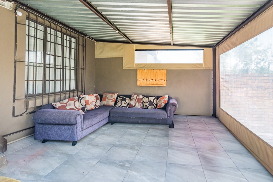 2 Bedroom Property for Sale in Willowbrook Gauteng