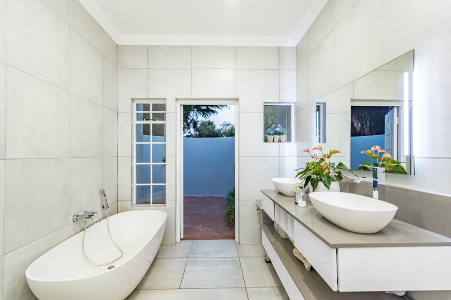 4 Bedroom Property for Sale in Noordheuwel Gauteng