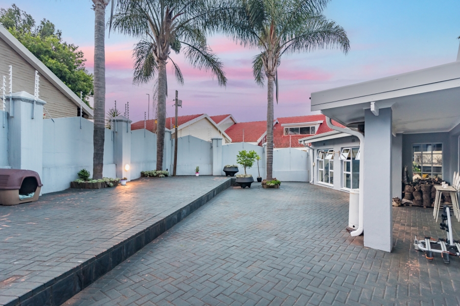 4 Bedroom Property for Sale in Noordheuwel Gauteng