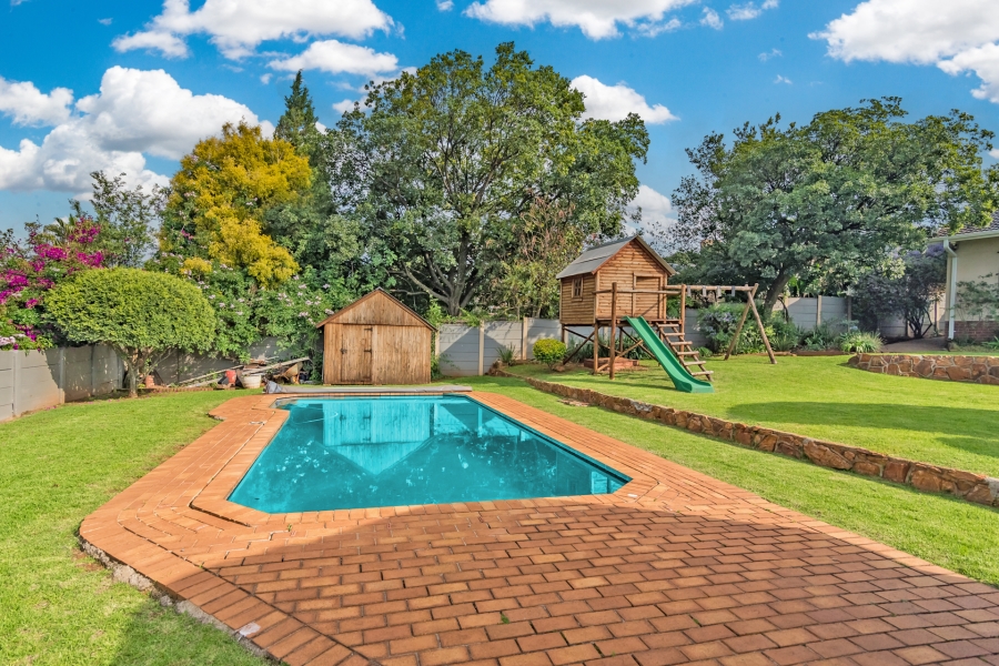 6 Bedroom Property for Sale in Florida Hills Gauteng