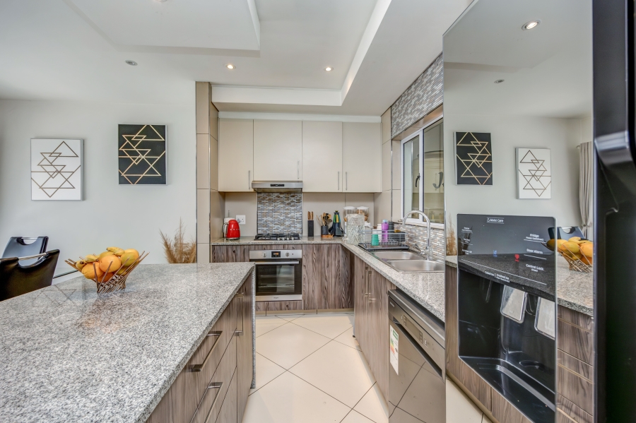 3 Bedroom Property for Sale in Rivonia Gauteng