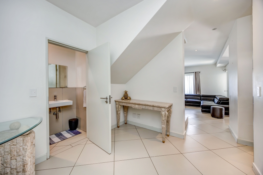 3 Bedroom Property for Sale in Rivonia Gauteng