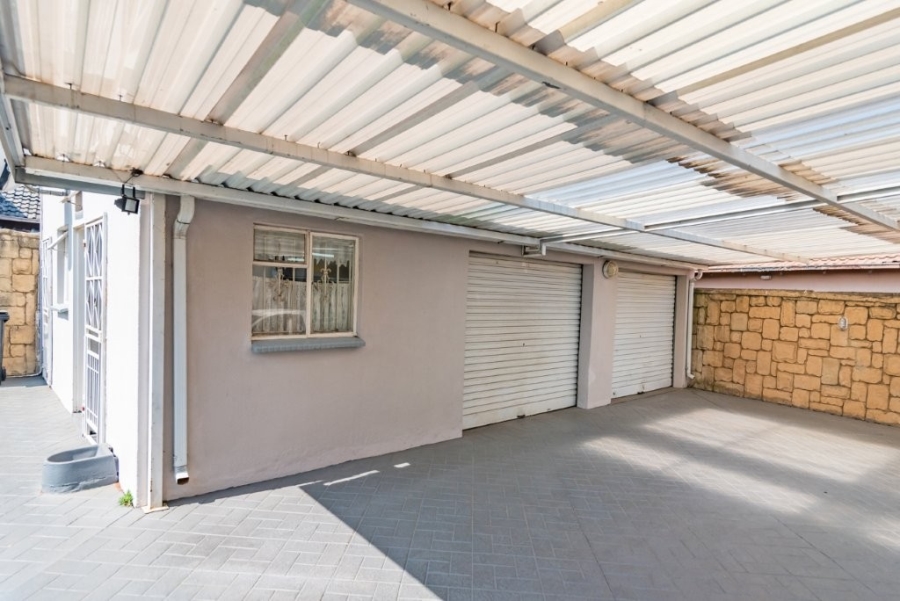 4 Bedroom Property for Sale in Riverlea Gauteng