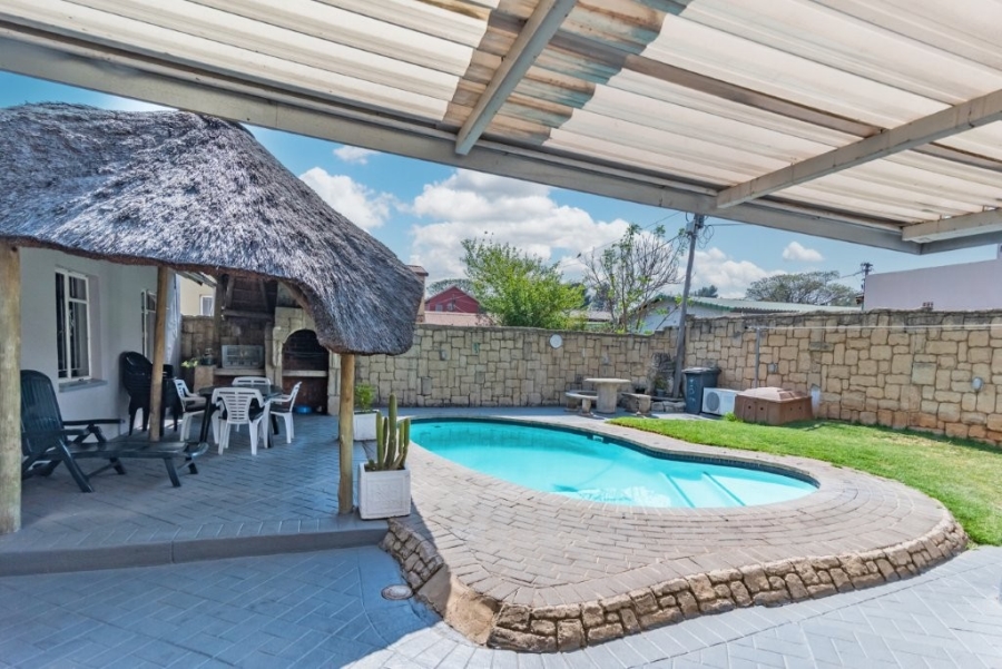 4 Bedroom Property for Sale in Riverlea Gauteng