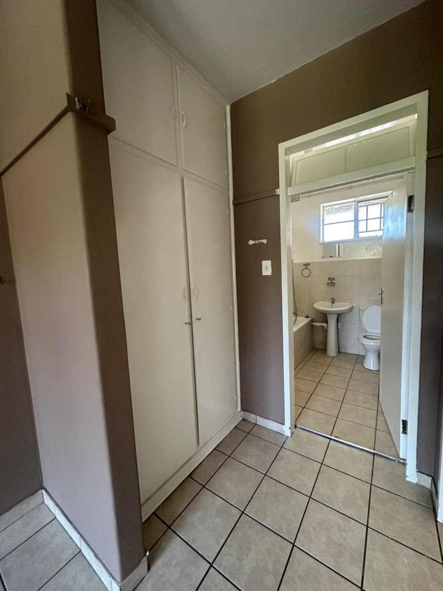 To Let 2 Bedroom Property for Rent in Linmeyer Gauteng