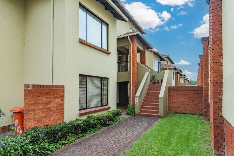 3 Bedroom Property for Sale in Douglasdale Gauteng