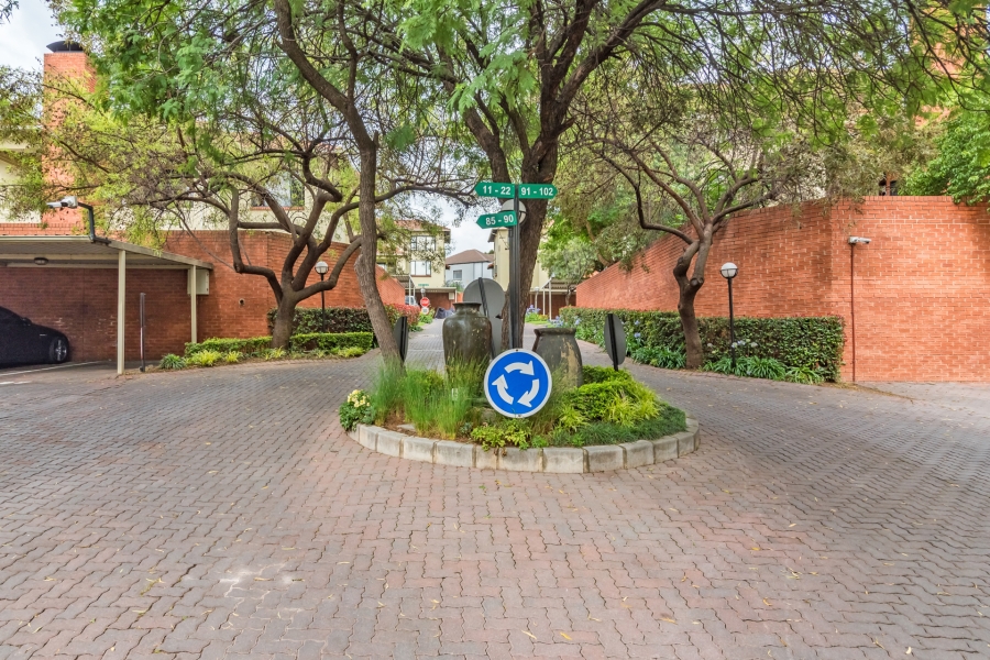 3 Bedroom Property for Sale in Douglasdale Gauteng