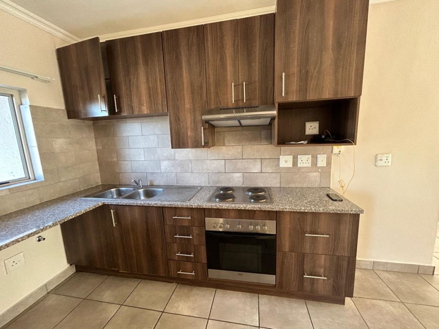 To Let 3 Bedroom Property for Rent in Erand Gardens Gauteng