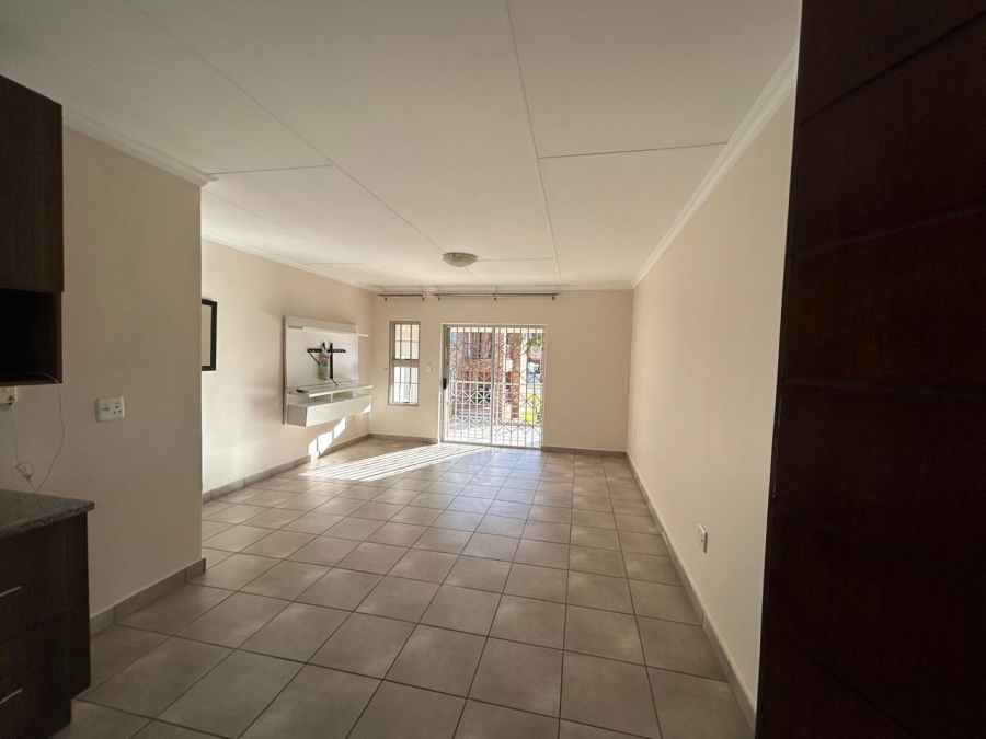 To Let 3 Bedroom Property for Rent in Erand Gardens Gauteng