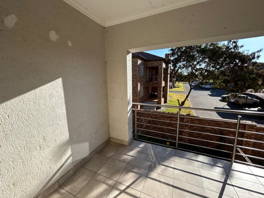 To Let 3 Bedroom Property for Rent in Erand Gardens Gauteng