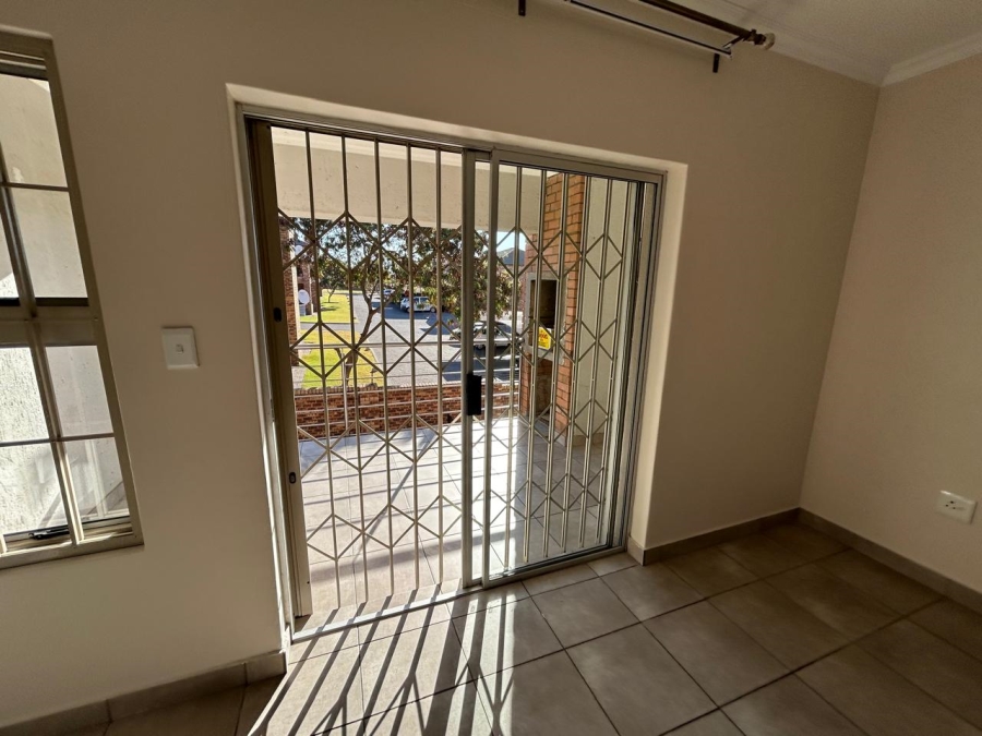 To Let 3 Bedroom Property for Rent in Erand Gardens Gauteng