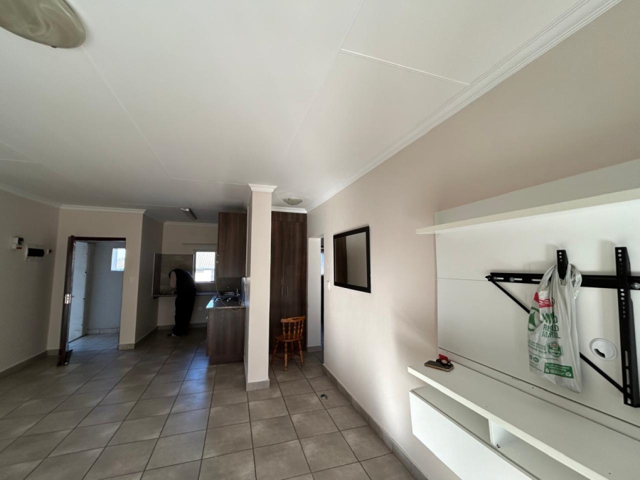 To Let 3 Bedroom Property for Rent in Erand Gardens Gauteng