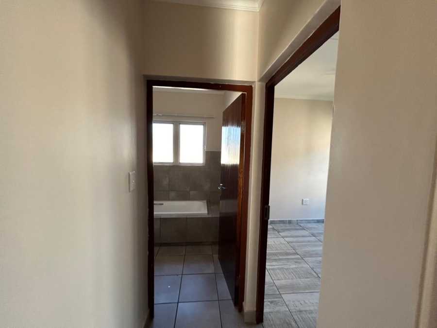 To Let 3 Bedroom Property for Rent in Erand Gardens Gauteng