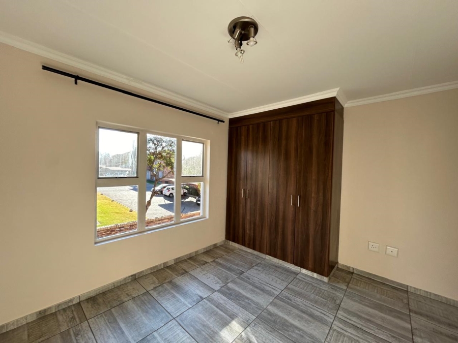 To Let 3 Bedroom Property for Rent in Erand Gardens Gauteng