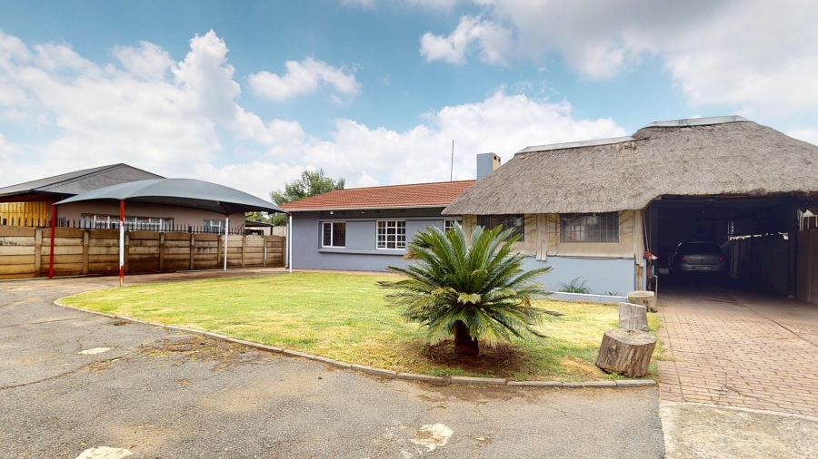 4 Bedroom Property for Sale in Comet Gauteng