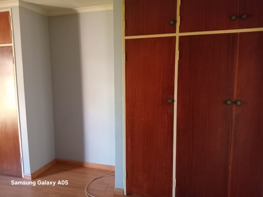 3 Bedroom Property for Sale in Flora Gardens Gauteng