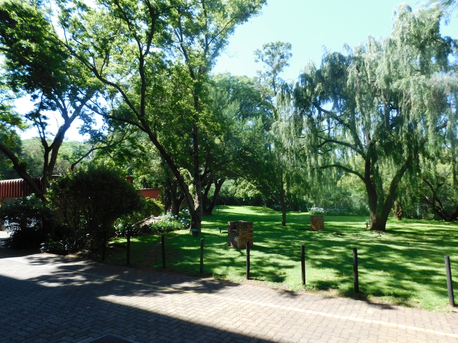 2 Bedroom Property for Sale in Kilner Park Gauteng