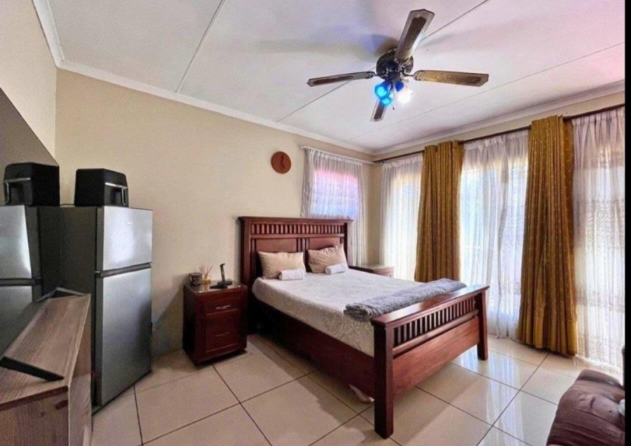 8 Bedroom Property for Sale in Bedworth Park Gauteng