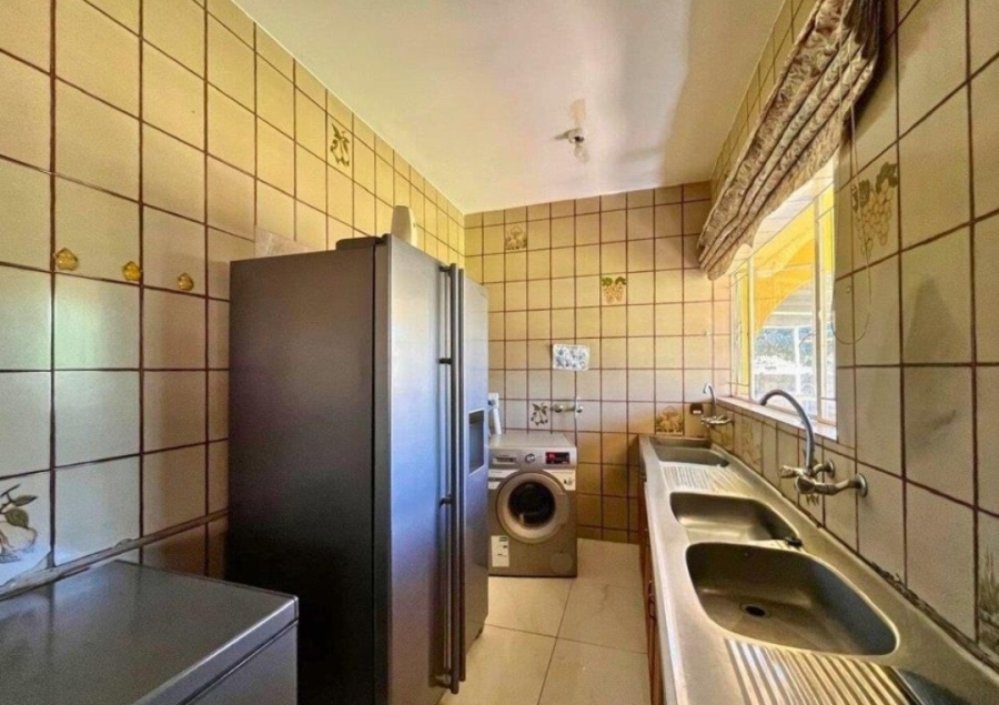 8 Bedroom Property for Sale in Bedworth Park Gauteng