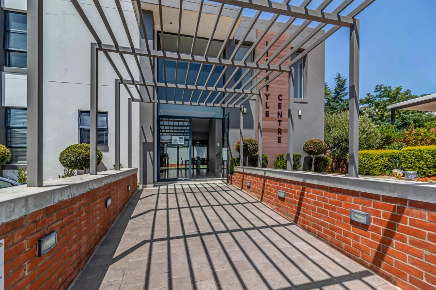 2 Bedroom Property for Sale in Broadacres Gauteng