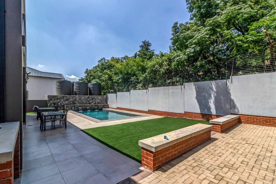 2 Bedroom Property for Sale in Broadacres Gauteng