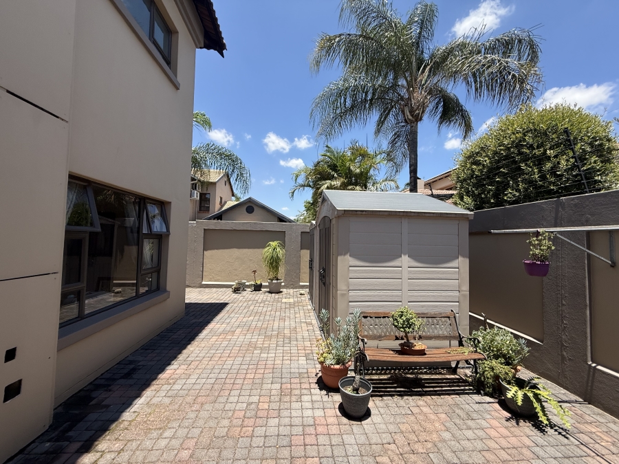 3 Bedroom Property for Sale in Zambezi Country Estate Gauteng