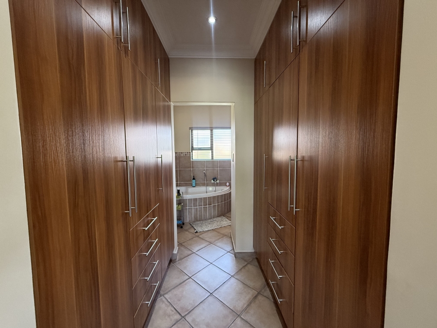 3 Bedroom Property for Sale in Zambezi Country Estate Gauteng