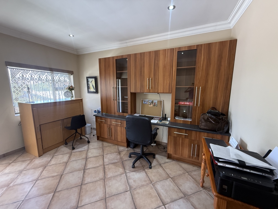 3 Bedroom Property for Sale in Zambezi Country Estate Gauteng