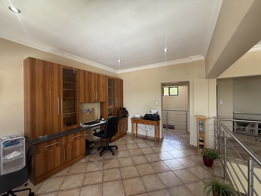 3 Bedroom Property for Sale in Zambezi Country Estate Gauteng
