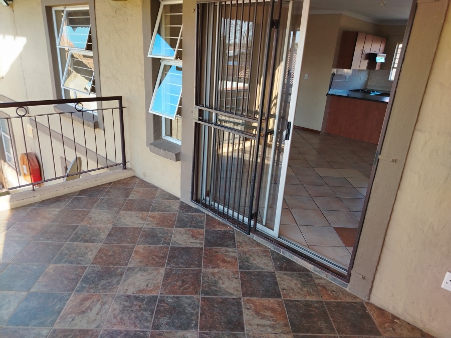 To Let 2 Bedroom Property for Rent in Rand Collieries Gauteng