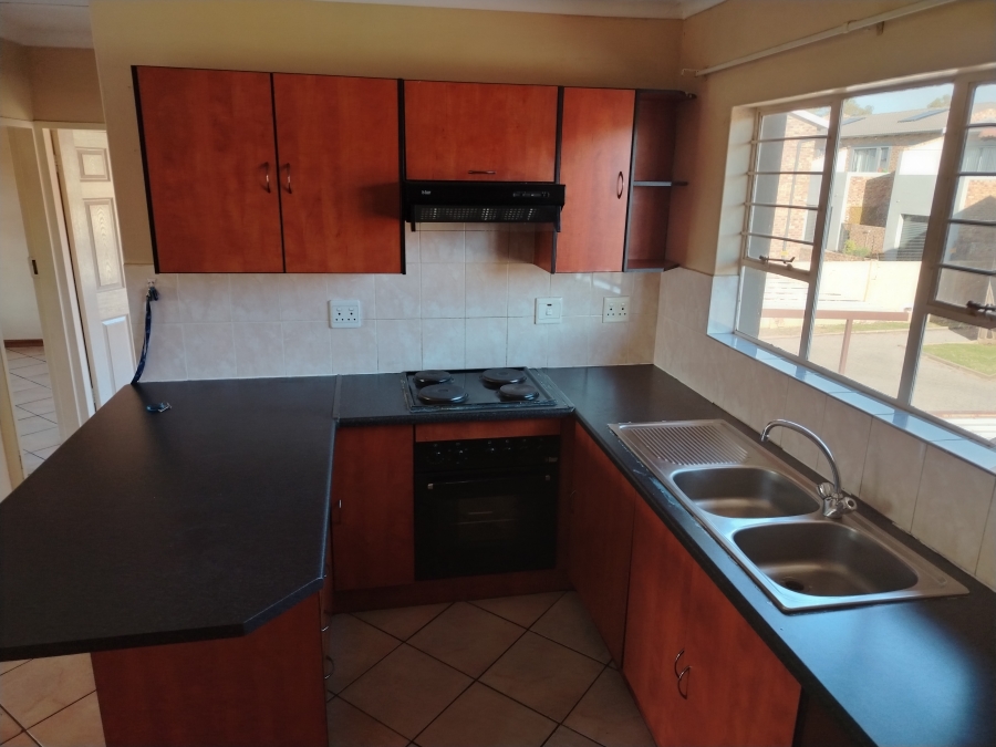 To Let 2 Bedroom Property for Rent in Rand Collieries Gauteng