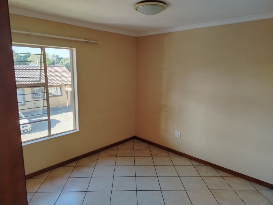 To Let 2 Bedroom Property for Rent in Rand Collieries Gauteng