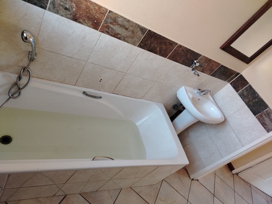 To Let 2 Bedroom Property for Rent in Rand Collieries Gauteng