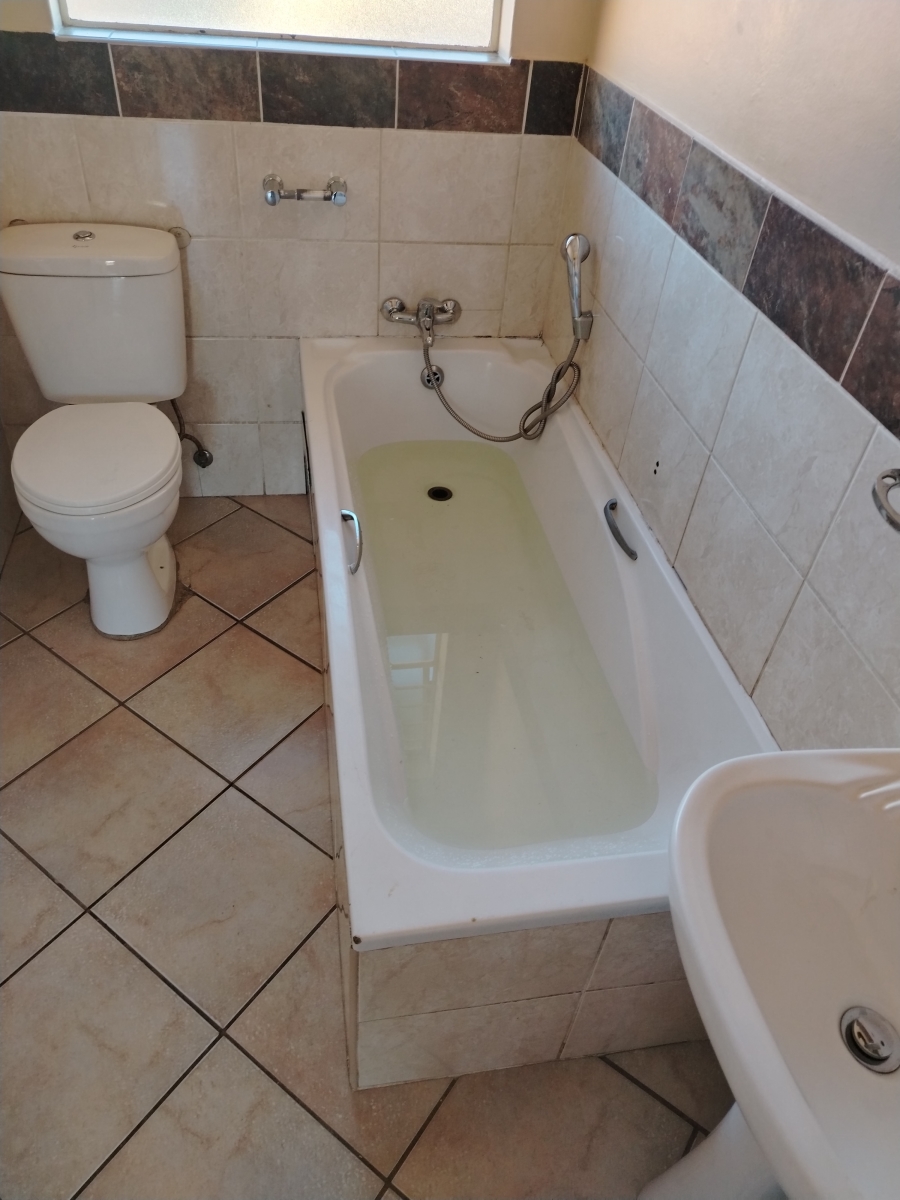 To Let 2 Bedroom Property for Rent in Rand Collieries Gauteng