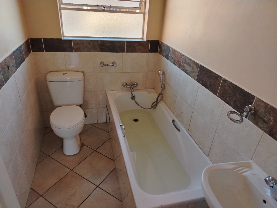 To Let 2 Bedroom Property for Rent in Rand Collieries Gauteng