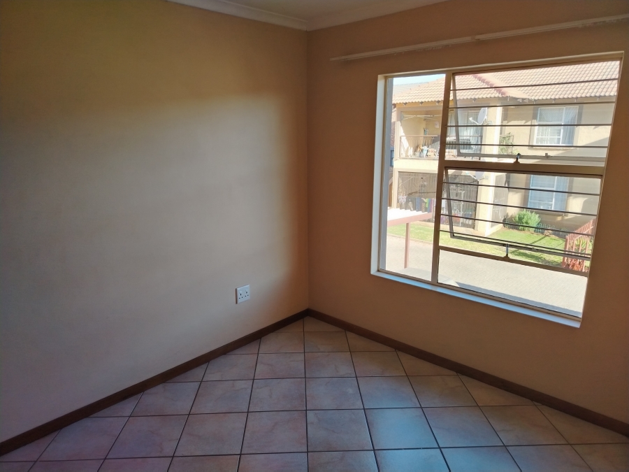 To Let 2 Bedroom Property for Rent in Rand Collieries Gauteng