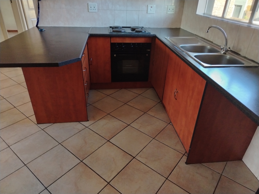 To Let 2 Bedroom Property for Rent in Rand Collieries Gauteng