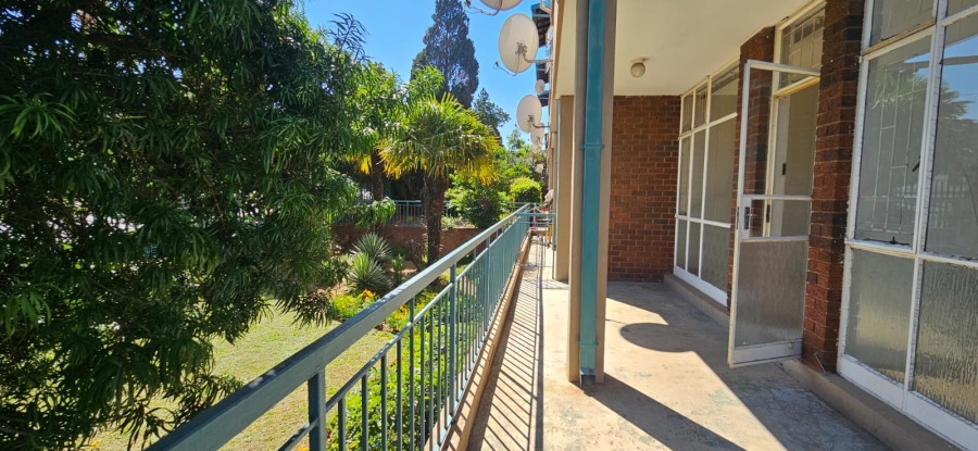 To Let 2 Bedroom Property for Rent in Mondeor Gauteng