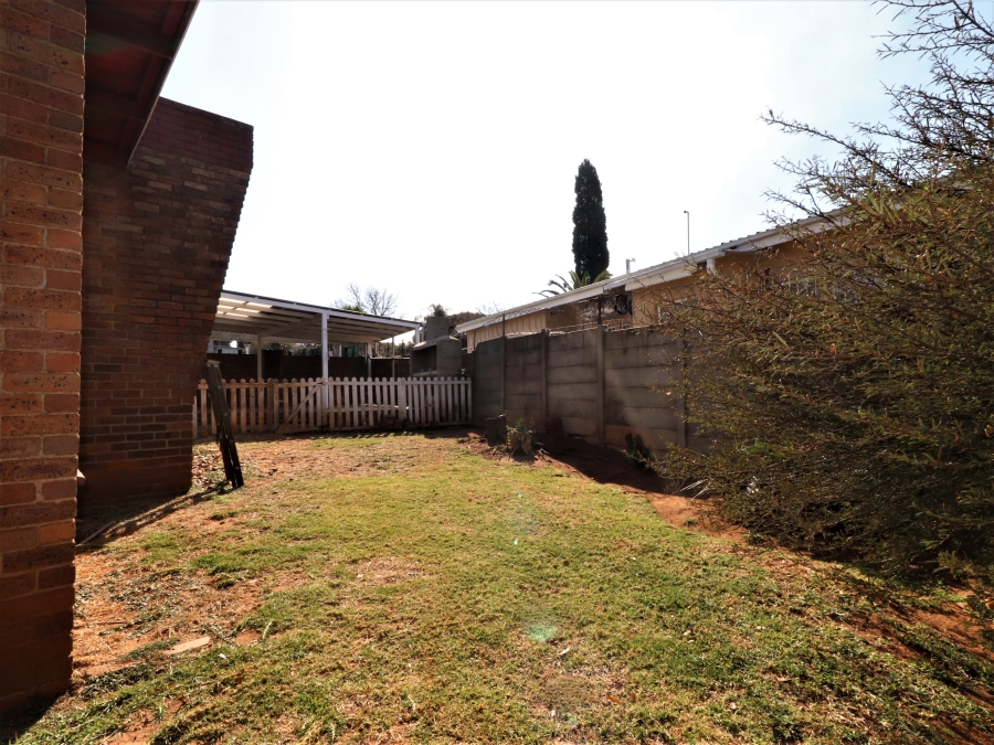 To Let 3 Bedroom Property for Rent in Edleen Gauteng