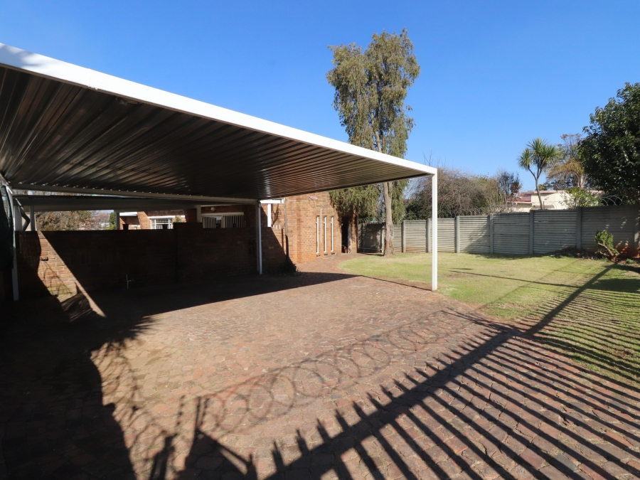 To Let 3 Bedroom Property for Rent in Edleen Gauteng