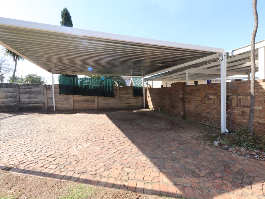 To Let 3 Bedroom Property for Rent in Edleen Gauteng