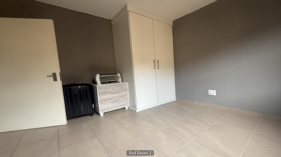 2 Bedroom Property for Sale in Albertsdal Gauteng