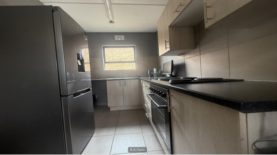2 Bedroom Property for Sale in Albertsdal Gauteng