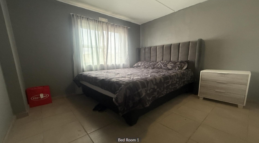 2 Bedroom Property for Sale in Albertsdal Gauteng