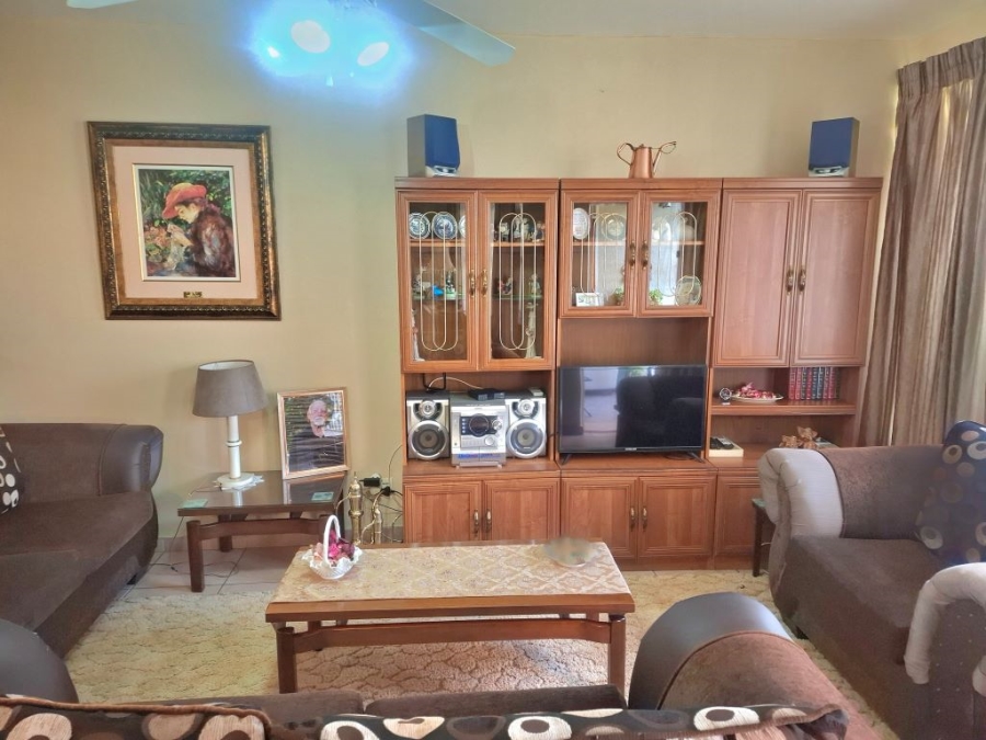 2 Bedroom Property for Sale in Greenhills Gauteng