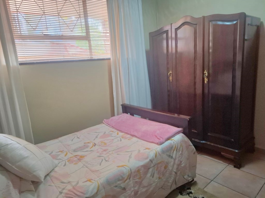 2 Bedroom Property for Sale in Greenhills Gauteng
