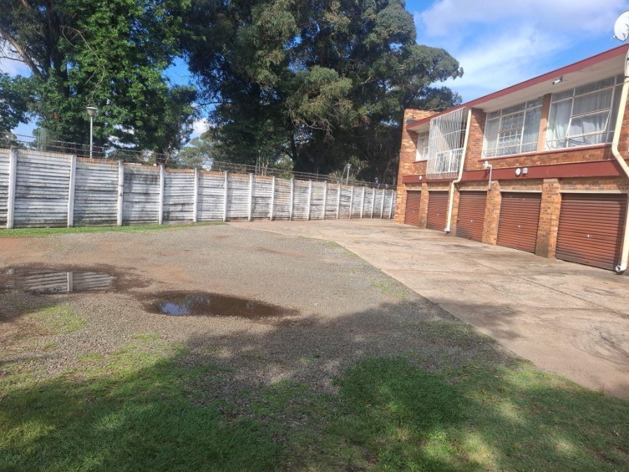 2 Bedroom Property for Sale in Greenhills Gauteng
