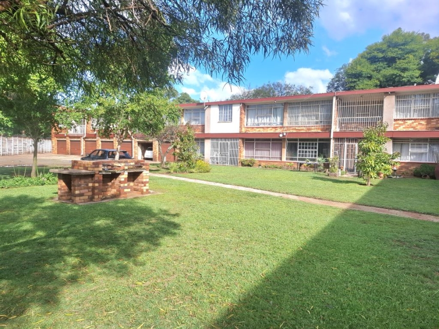 2 Bedroom Property for Sale in Greenhills Gauteng