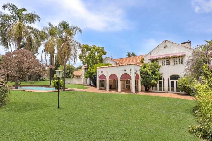 6 Bedroom Property for Sale in Dunkeld Gauteng